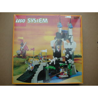 Royal Drawbridge Lego Royal Knights Sets LEGO 7079 Castle