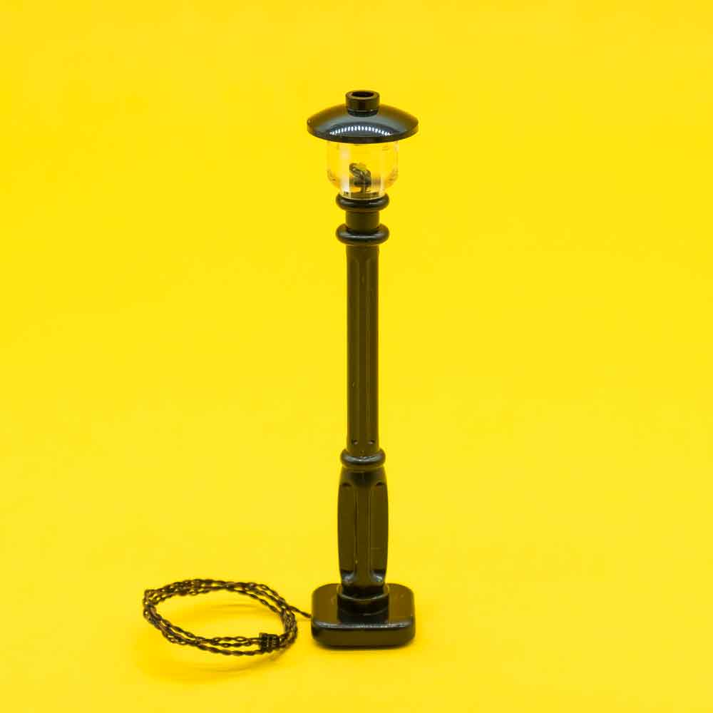 LMB Lamp Post with LED - Black
